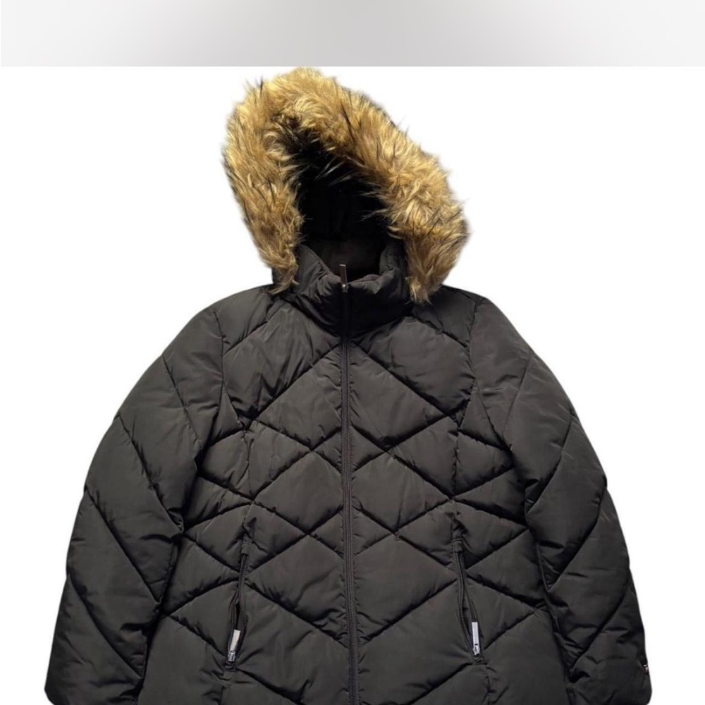 Tommy Hilfiger Black Puffer Coat with Quilted Design
